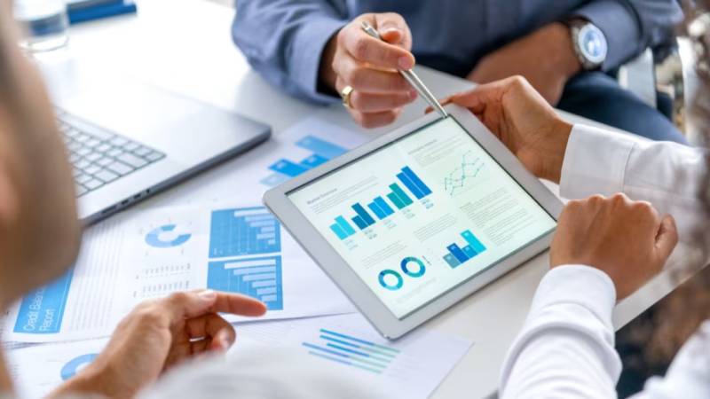 共建信创生态圈：国产化适配中的厂商协同与标准制定